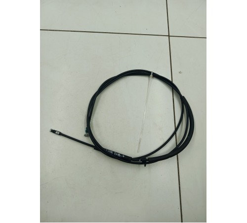 Трос лючка бензобака 