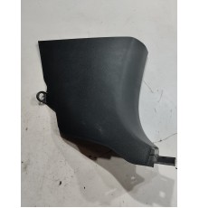 Накладка стойки (передняя левая)