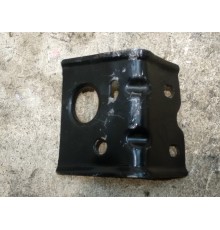 Кронштейн радиатора нижний правый