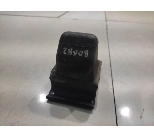 Отбойник передней рессоры(левый)