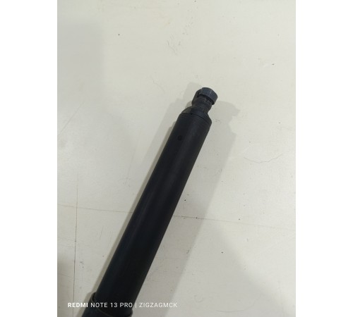 Амортизатор двери крышки багажника правый