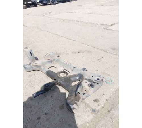 Балка подвески (подрамник) передняя