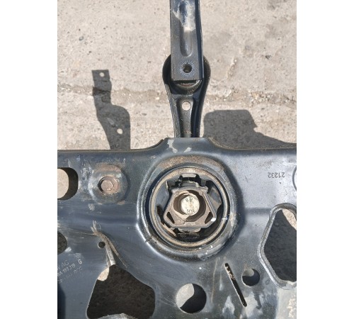 Балка подвески (подрамник) передняя