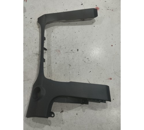 Накладка торпедо левая