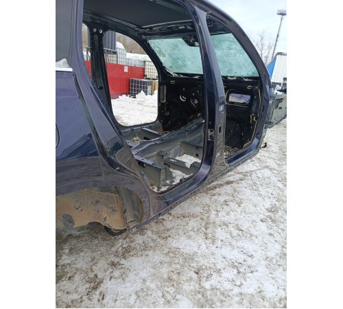 Порог со стойкой правый