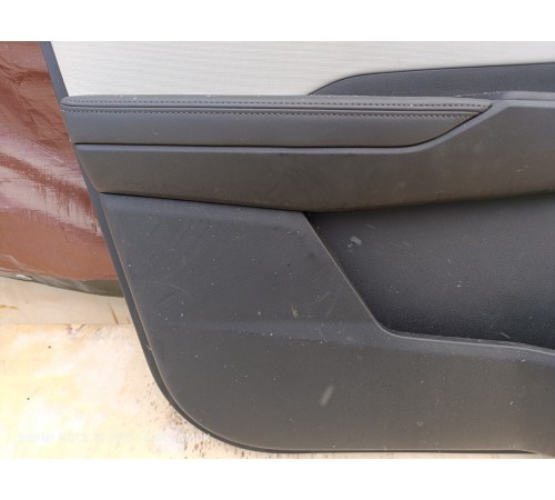 Обшивка двери передняя левая