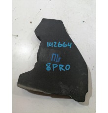 Уплотнитель переднего крыла левый