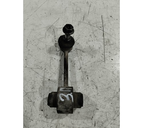 Стойка стабилизатора задняя правая