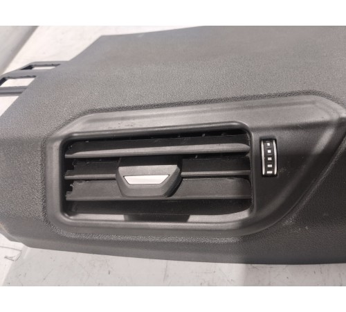 Обшивка центральной стойки(левая нижняя)