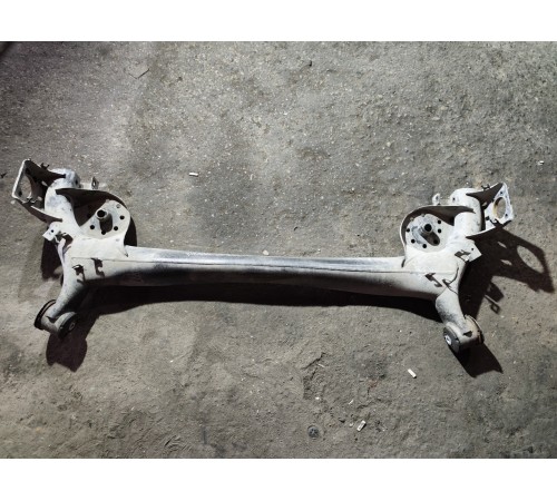 Балка подвески (подрамник) задняя