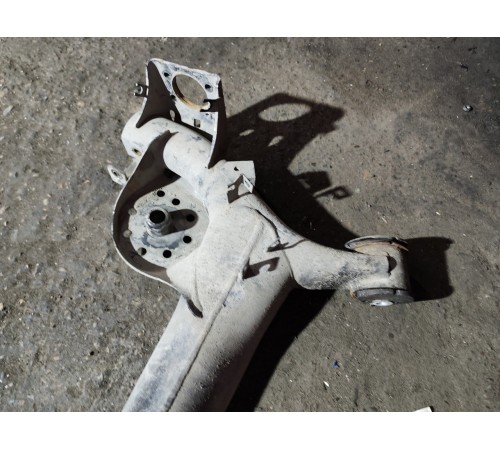 Балка подвески (подрамник) задняя