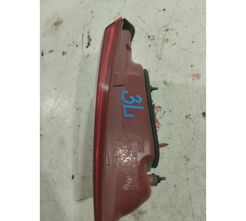 Фонарь крышки багажника левый