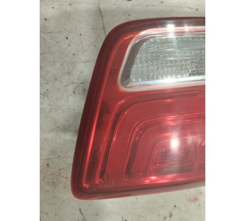 Фонарь крышки багажника левый