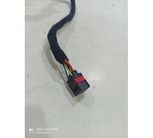 Амортизатор крышки багажника(правый)