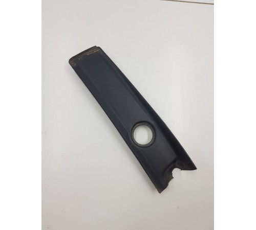 Накладка заднего фонаря нижняя