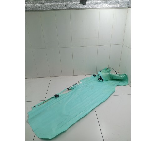 Шторка безопасности правая