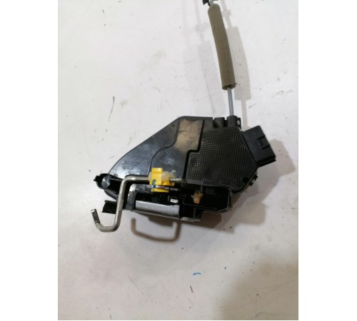 Замок двери задний правый