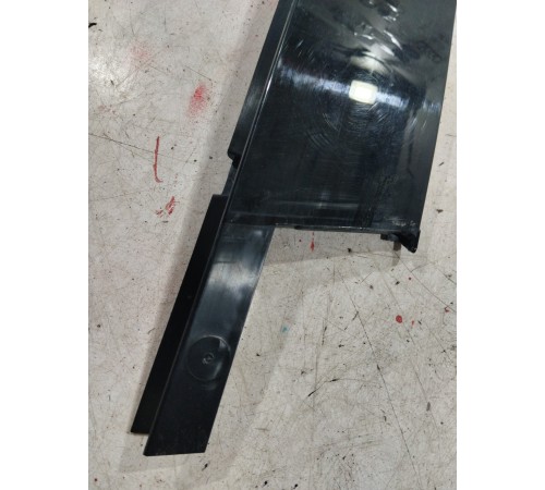 Накладка (молдинг) двери передняя левая