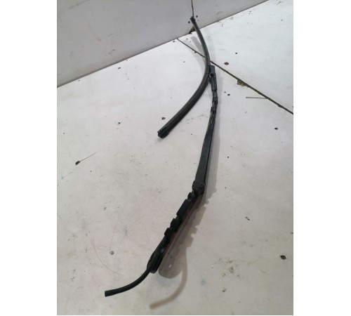 Поводок левый