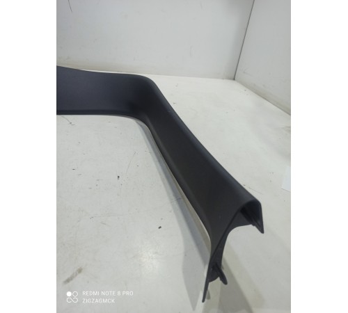 Накладка багажника (левая нижняя)