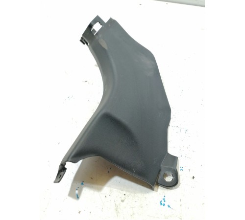 Обшивка стойки передняя правая