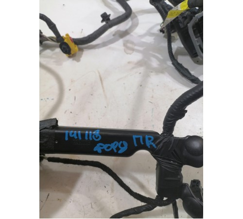 Проводка переднего правого сиденья