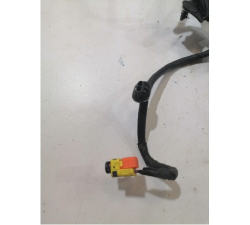 Проводка переднего правого сиденья