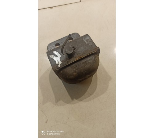 Отбойник передней рессоры(правый)