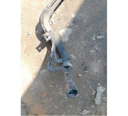 Горловина топливного бака