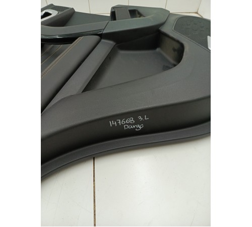 Обшивка двери задняя левая