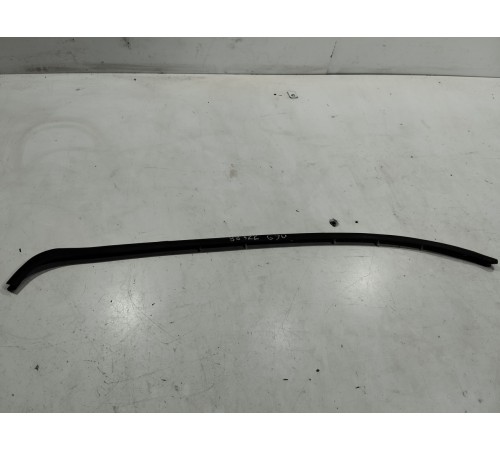 Уплотнитель двери(задний левый)