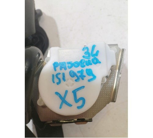 Ремень безопасности задний левый