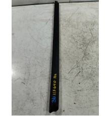 Уплотнитель стекла задний левый внутренний