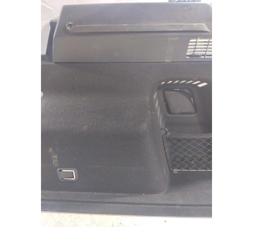 Обшивка багажника правая