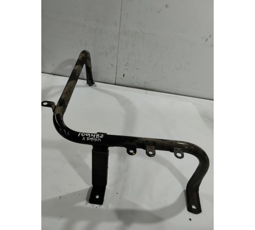 Кронштейн топливного бака