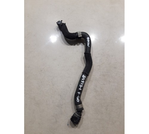 Патрубок расширительного бачка