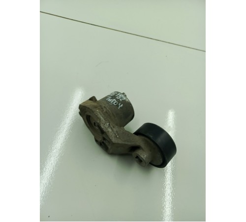 Ролик натяжителя ремня