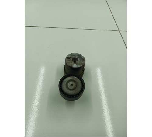 Ролик натяжителя ремня