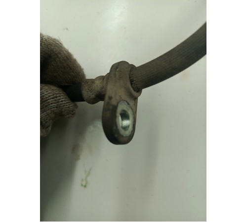 Шланг тормозной передний левый 