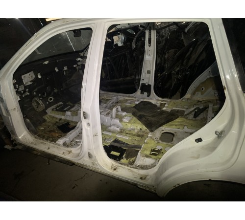 Порог со стойкой (левый)