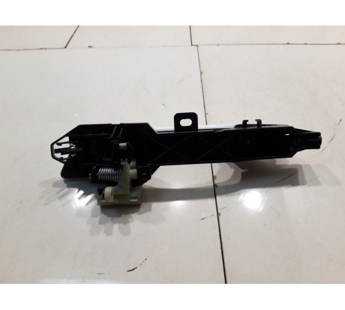 Ручка двери (задняя, правая, внешняя)