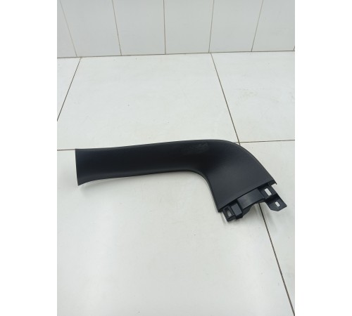 Обшивка крышки багажника задняя правая