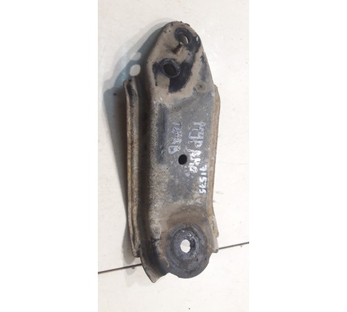 Кронштейн подрамника (правый)