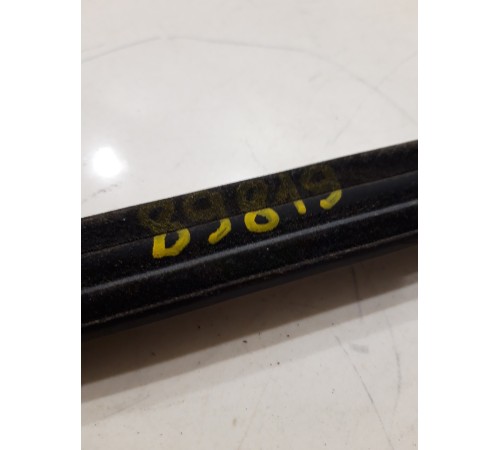 Уплотнитель стекла (задний левый наружный)