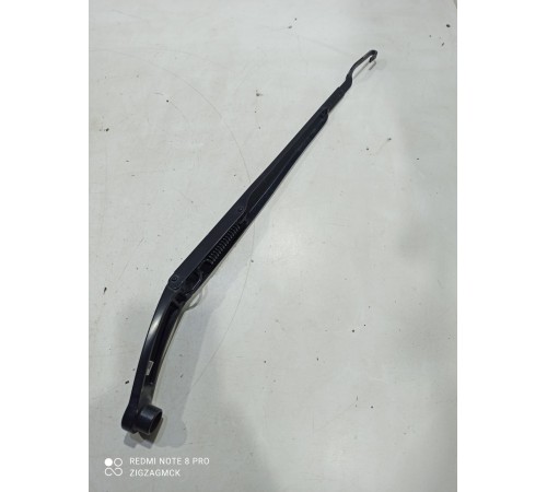 Поводок стеклоочистителя(левый)
