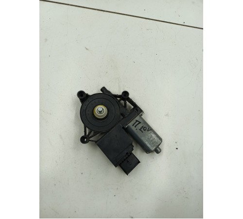 Моторчик стеклоподьемника передний левый