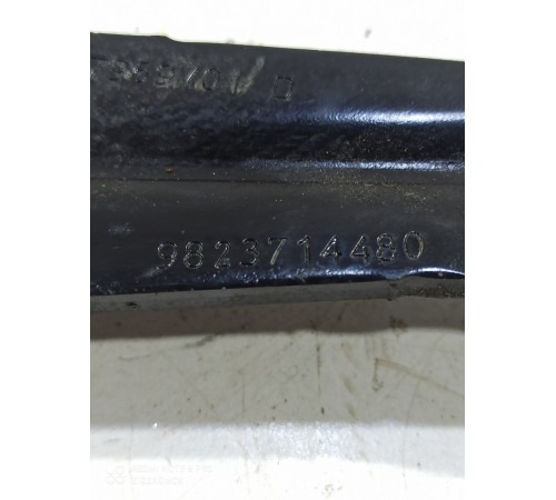 Ролик сдвижной двери задний правый