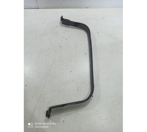 Крепление топливного бака левое