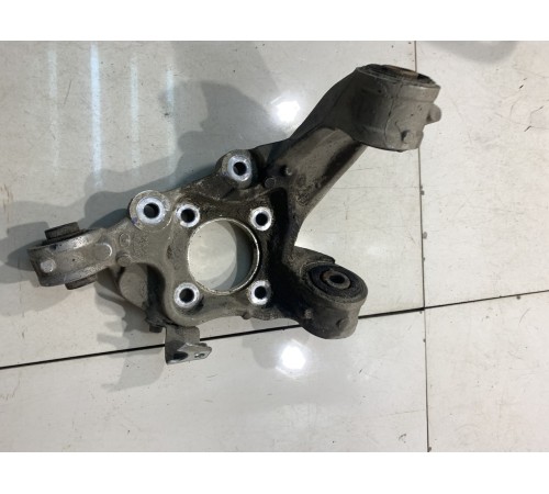 Поворотный кулак (задний, правый)