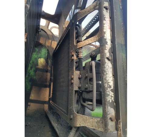 Радиатор двигателя дополнительный